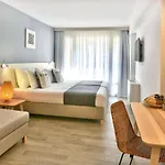 Хотел Ihotel
