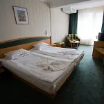 Ihotel Хотел 4*