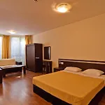 Хотел Ihotel
