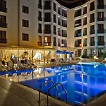 Хотел Ihotel
