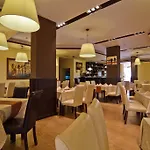 Ihotel Хотел 4*