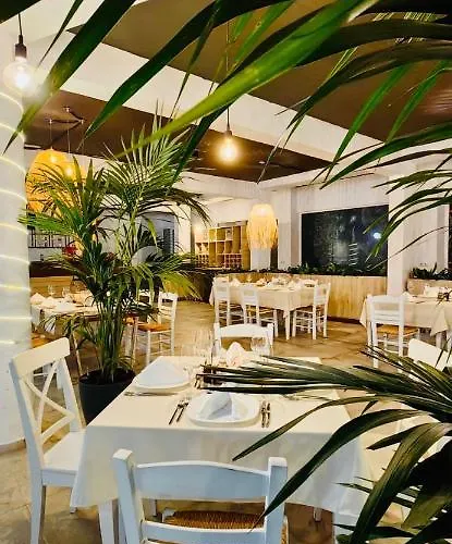 Ihotel Sunny Hotel 4*