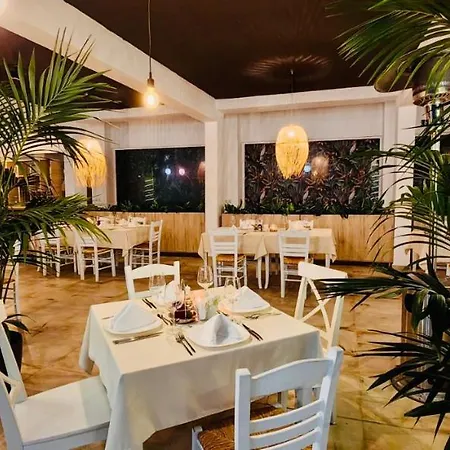 Ihotel Sunny Szálloda